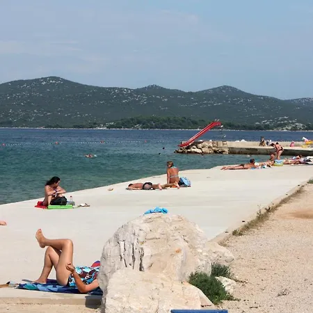 Apartment Apartments With Parking Space Jezera, Murter - 5109