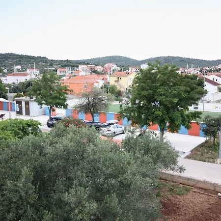 Apartments With Parking Space Jezera, Murter - 5109 *