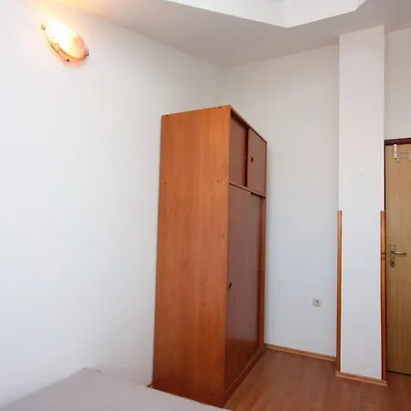 Apartman With Parking Space Jezera, Murter - 5109 *