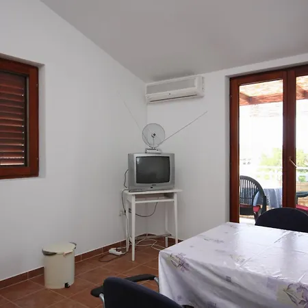 Apartman With Parking Space Jezera, Murter - 5109 Jezera