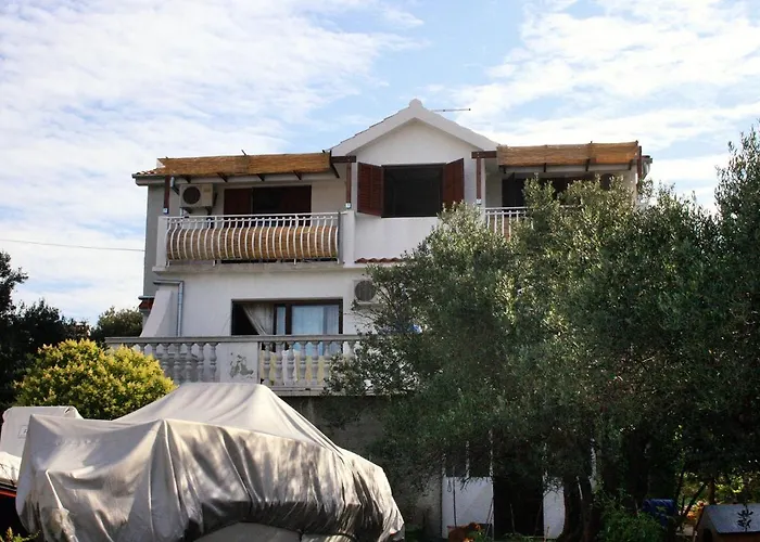 With Parking Space Jezera, Murter - 5109