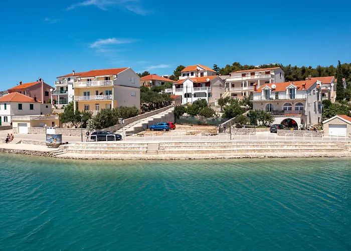 Lejlighed With Parking Space Jezera, Murter - 5109 *